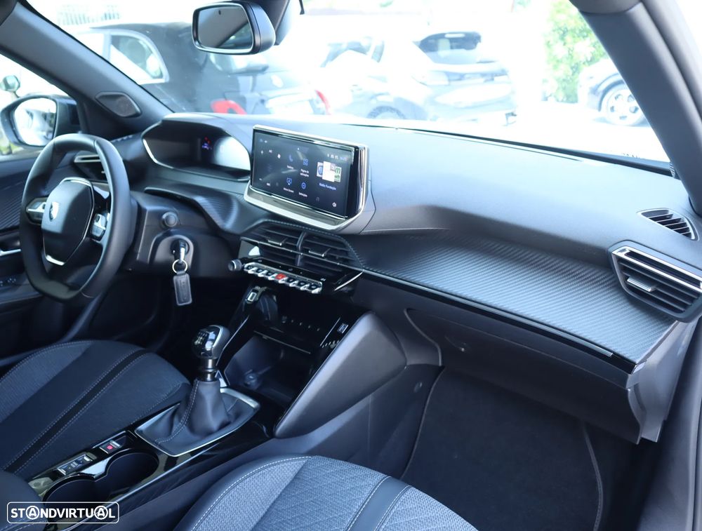 Peugeot 2008 1.2 PureTech Allure - 21