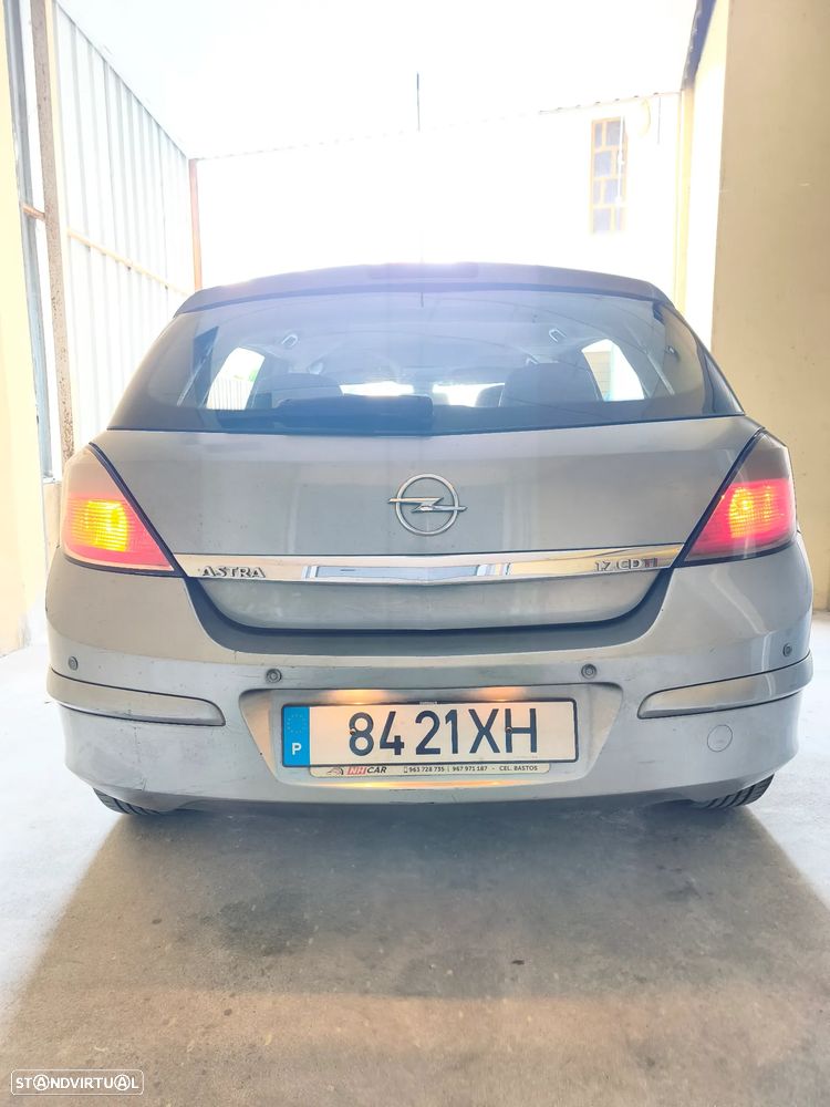 Opel Astra 1.7 CDTI Elegance - 4