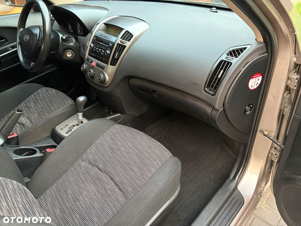 Kia Ceed 1.6 Crdi L - 11