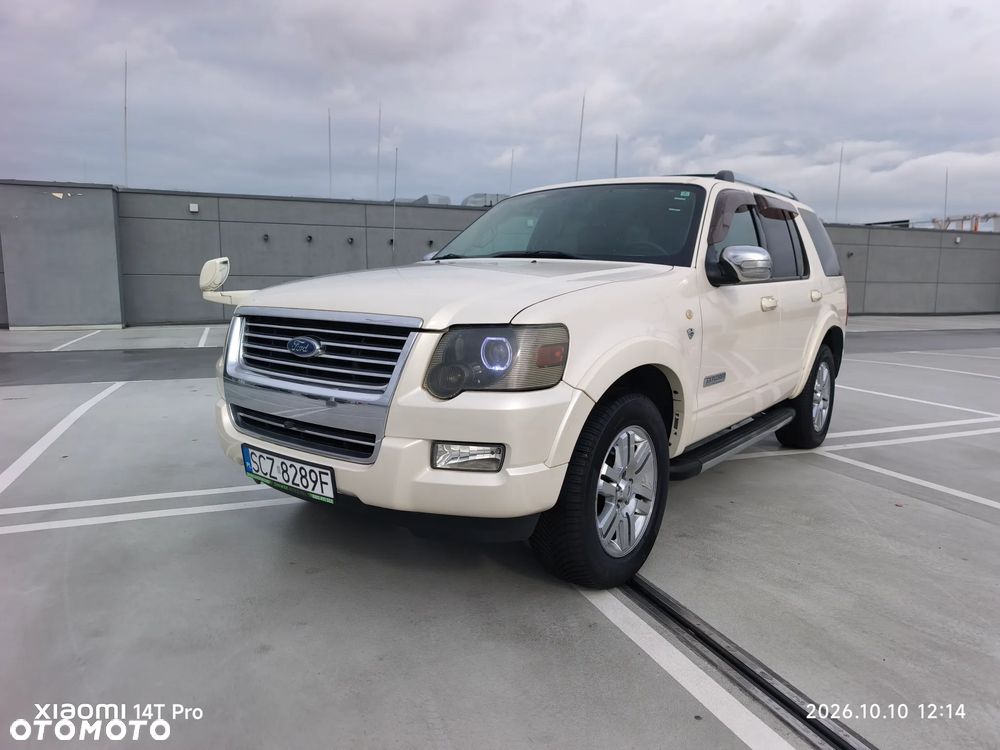 Ford Explorer - 1