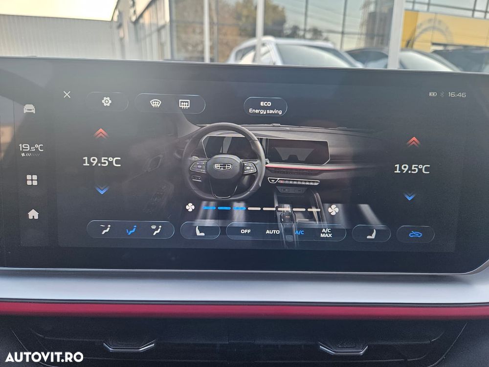 Geely Coolray - 16