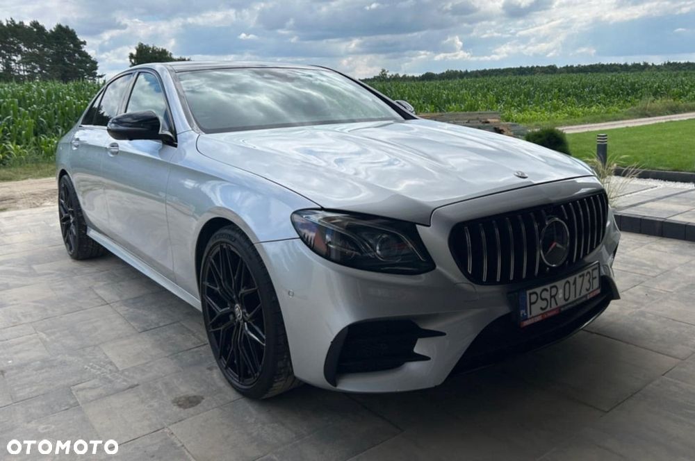 Mercedes-Benz Klasa E AMG 53 4Matic 9G-TRONIC - 4