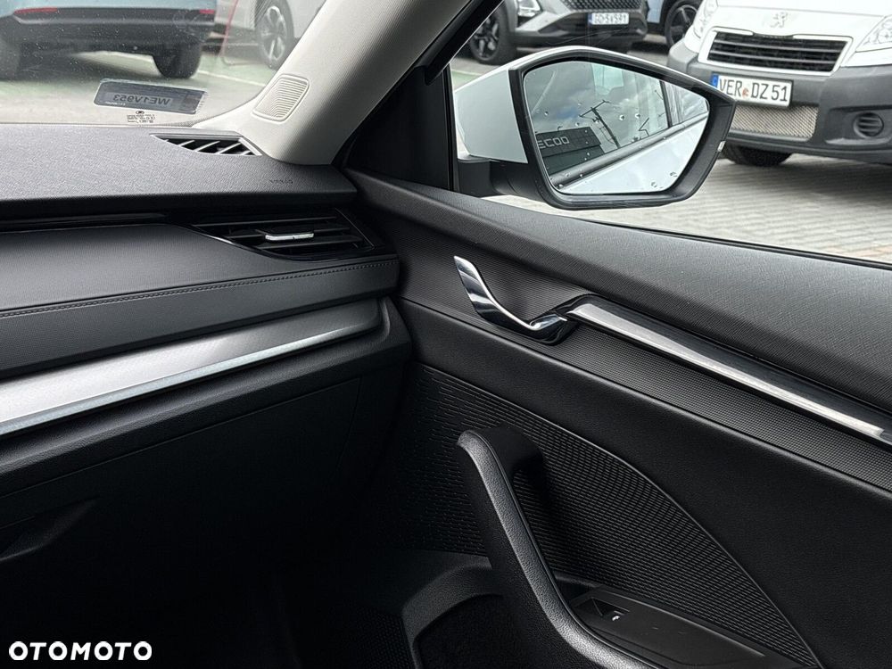 Skoda Octavia 1.5 TSI ACT Ambition - 11