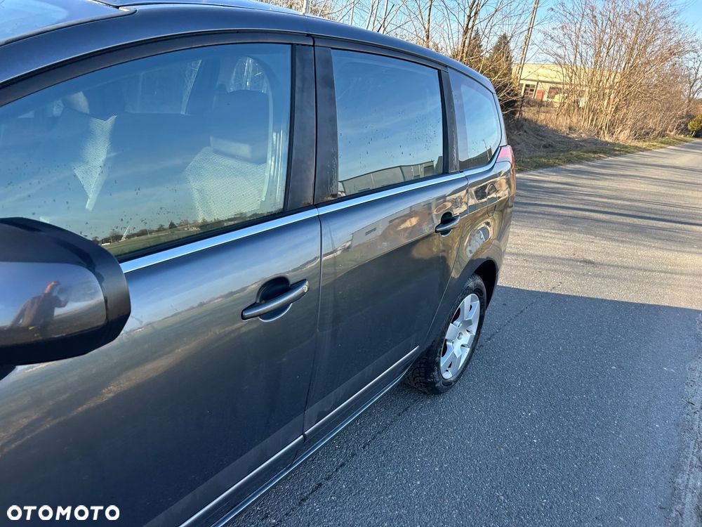Peugeot 5008 - 25