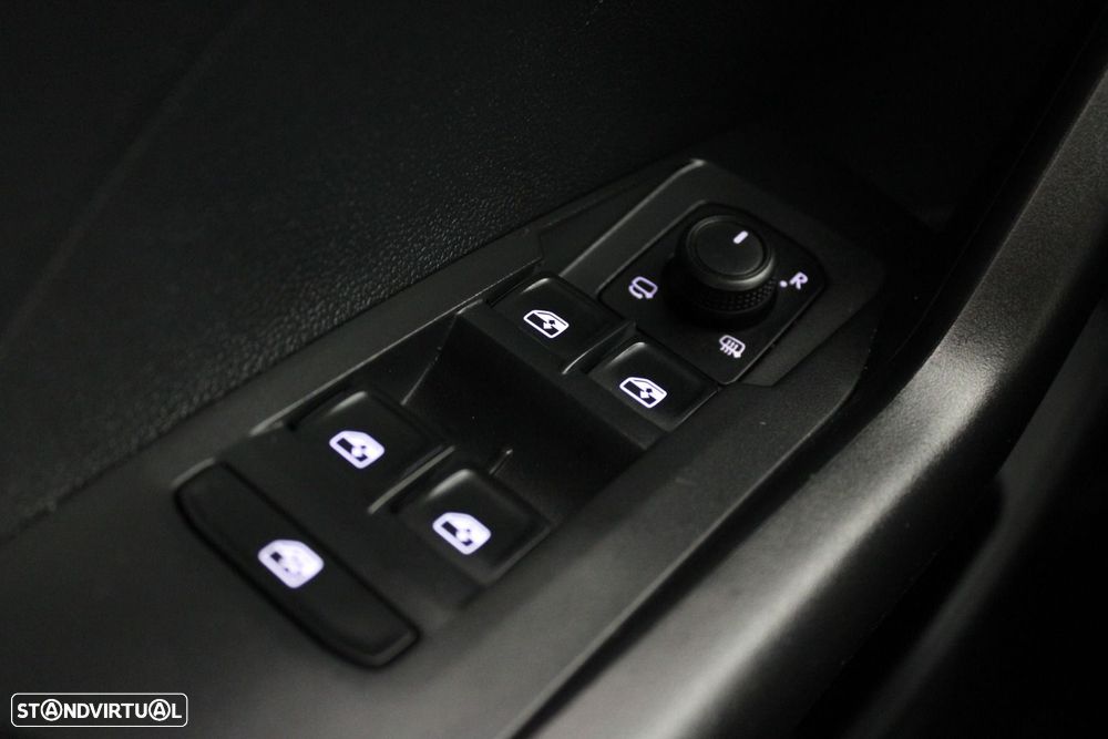 VW T-Cross 1.0 TSI Life - 24