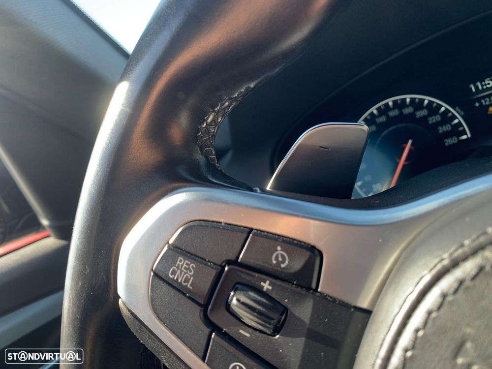 BMW 518 d Pack M Auto - 26