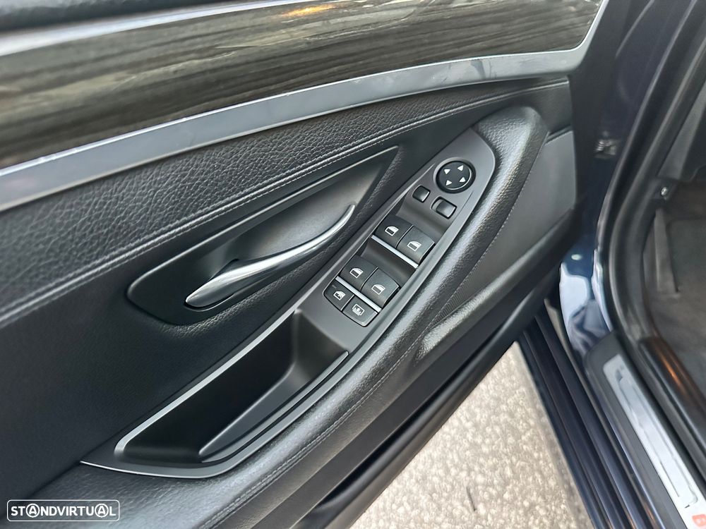 BMW 520 d Line Luxury Auto - 30