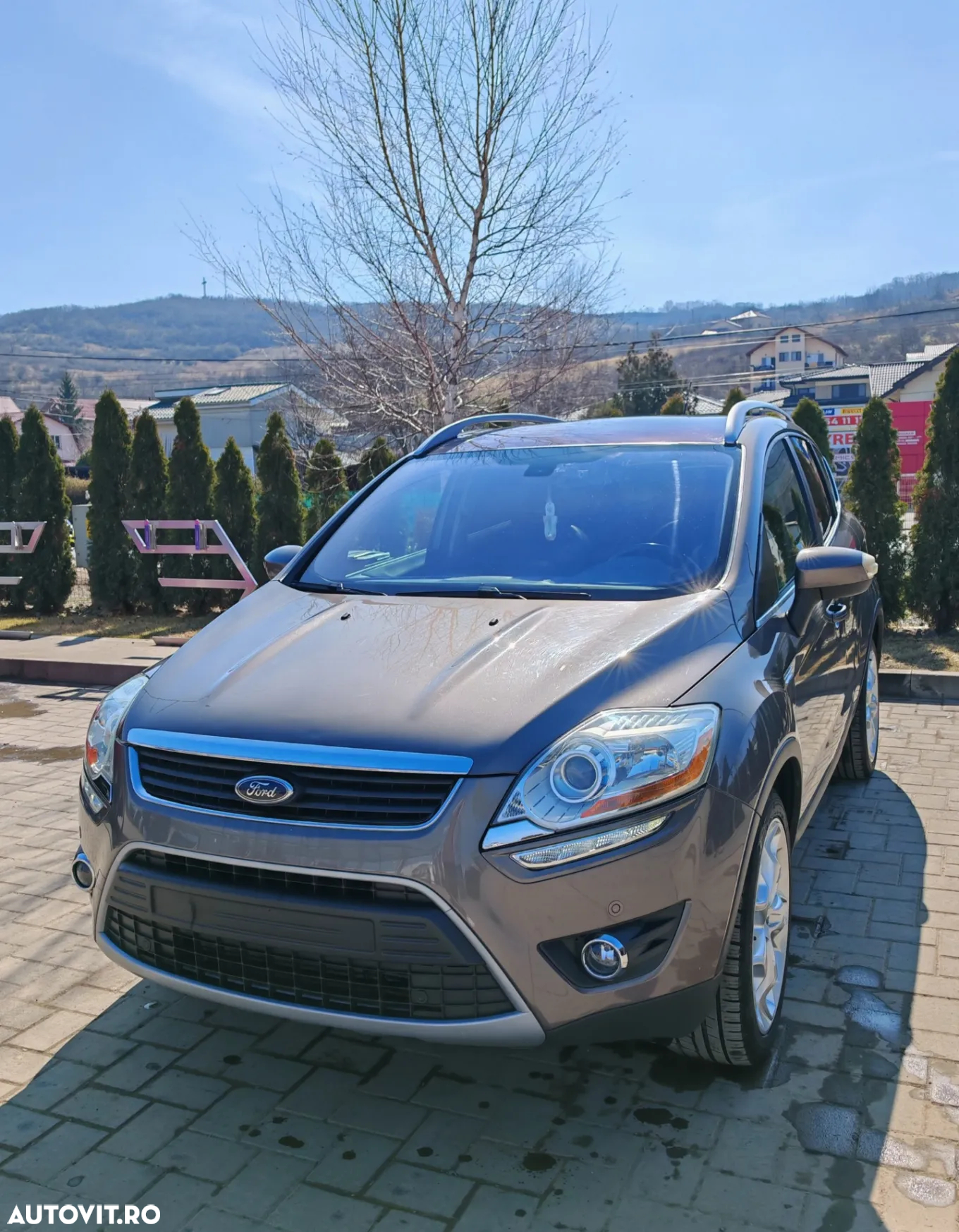 Ford Kuga 2.0 TDCi 4x4 Titanium - 4