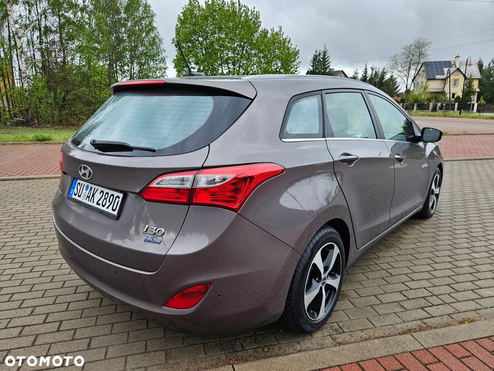 Hyundai i30 blue 1.6 GDI Trend - 5