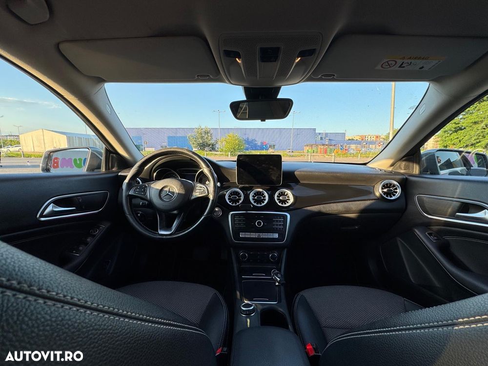 Mercedes-Benz CLA 180 - 4