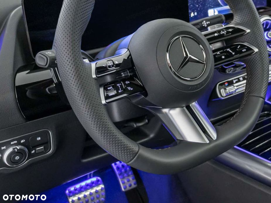 Mercedes-Benz GLA 220 d 4-Matic 8G-DCT - 6