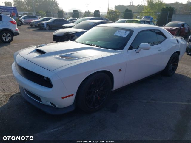 Dodge Challenger Automatik R/T Plus Scat Pack - 3