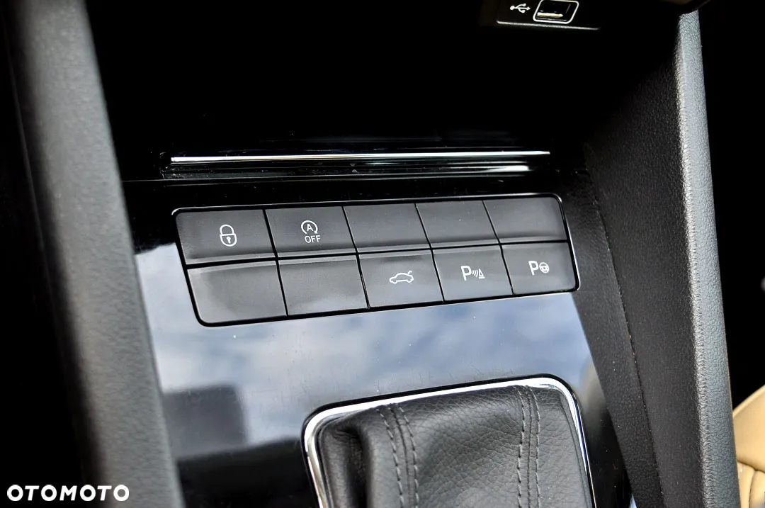 Skoda Octavia 1.5 TSI ACT DSG Style - 27
