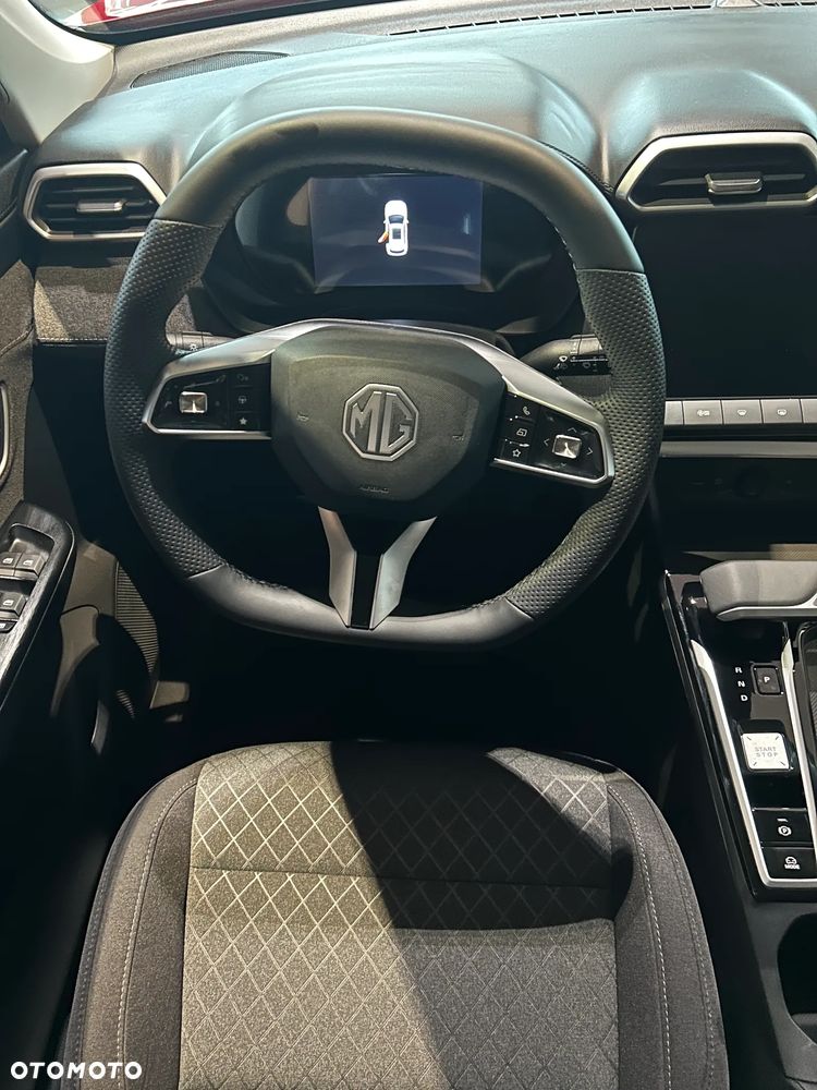 MG ZS Hybrid+ - 9