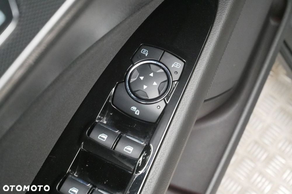 Ford Mondeo 2.0 EcoBlue Trend - 24