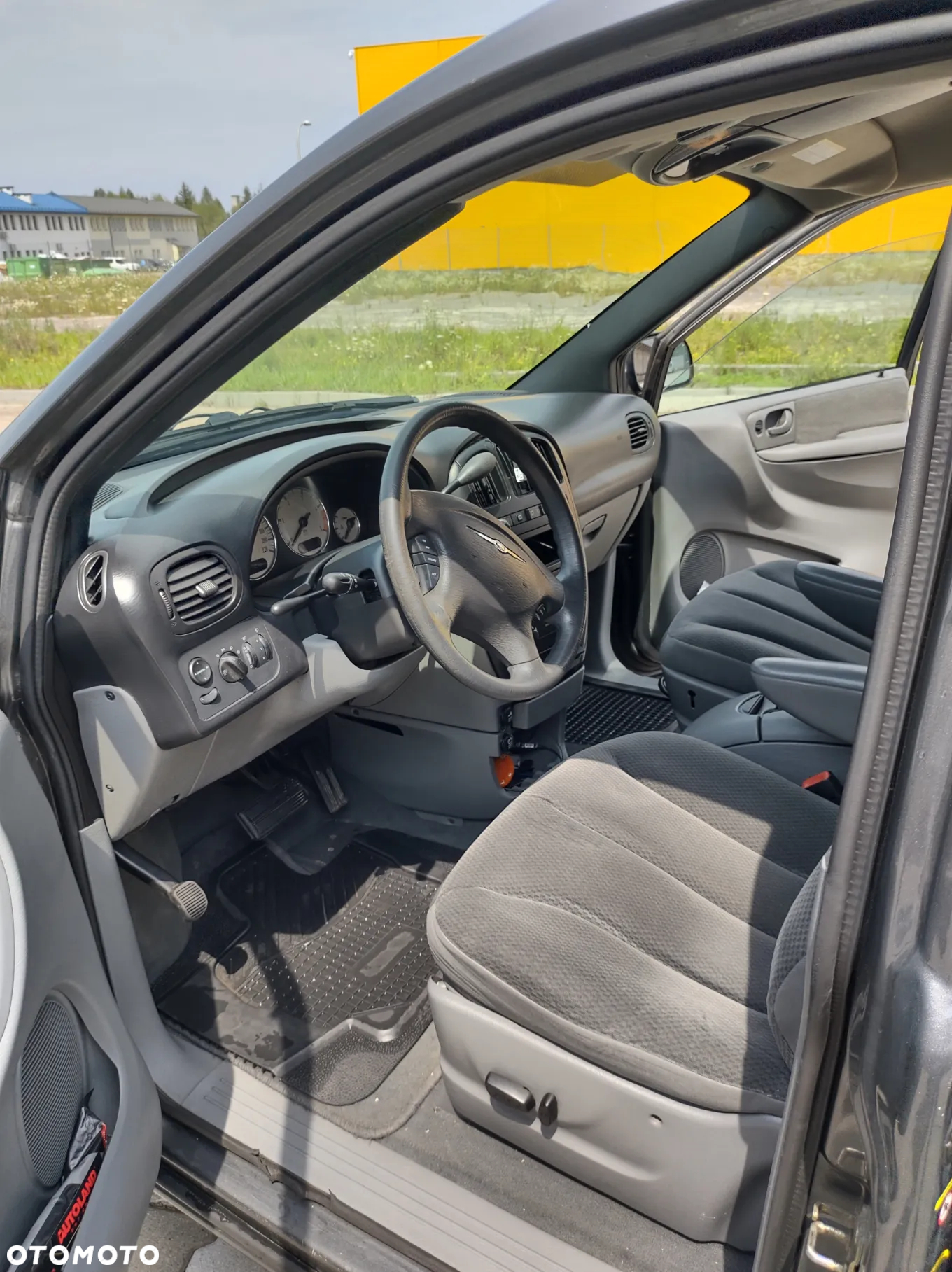 Chrysler Voyager - 15