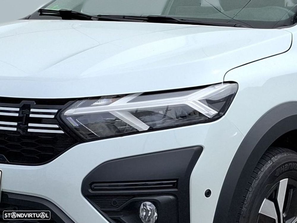 Dacia Jogger 1.0 ECO-G Expression 7L Bi-Fuel — fotografia 3