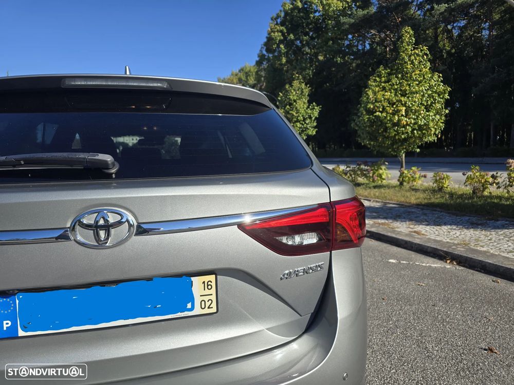 Toyota Avensis SW - 5
