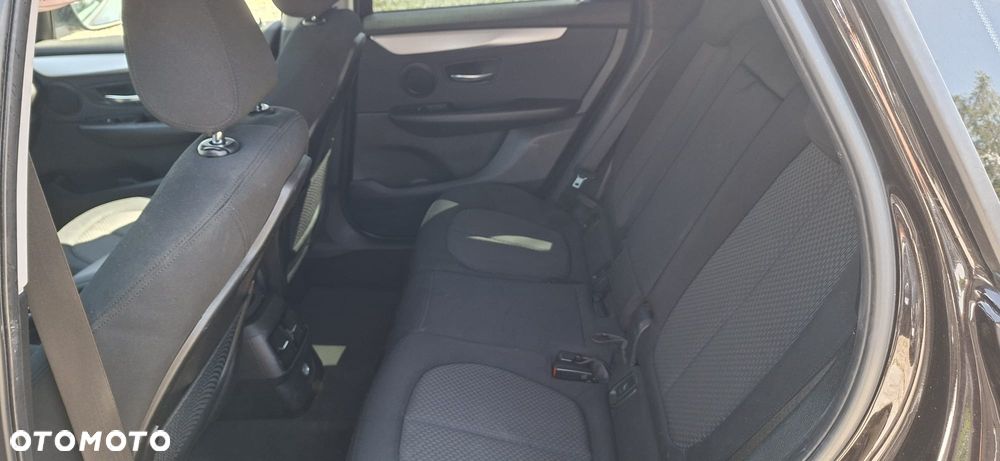BMW Seria 2 218i - 14