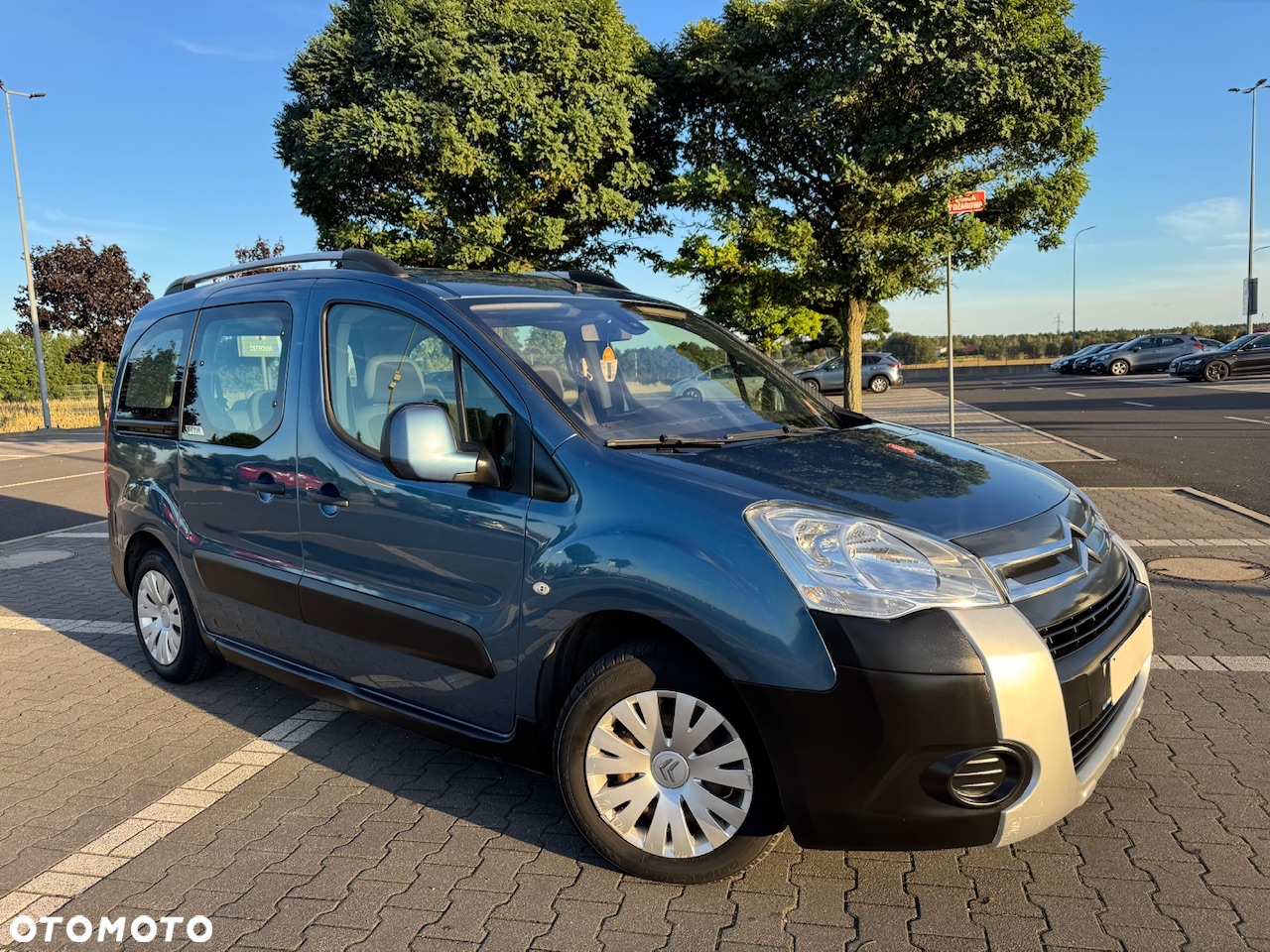 Citroën Berlingo e-HDi 90 FAP EGS6 Multispace Exclusive - 3