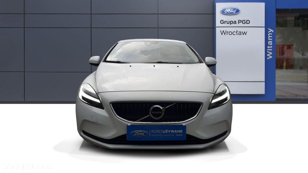 Volvo V40 - 8