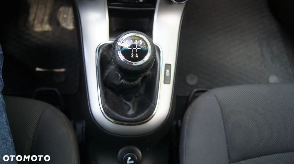 Chevrolet Cruze 1.8 LT - 22