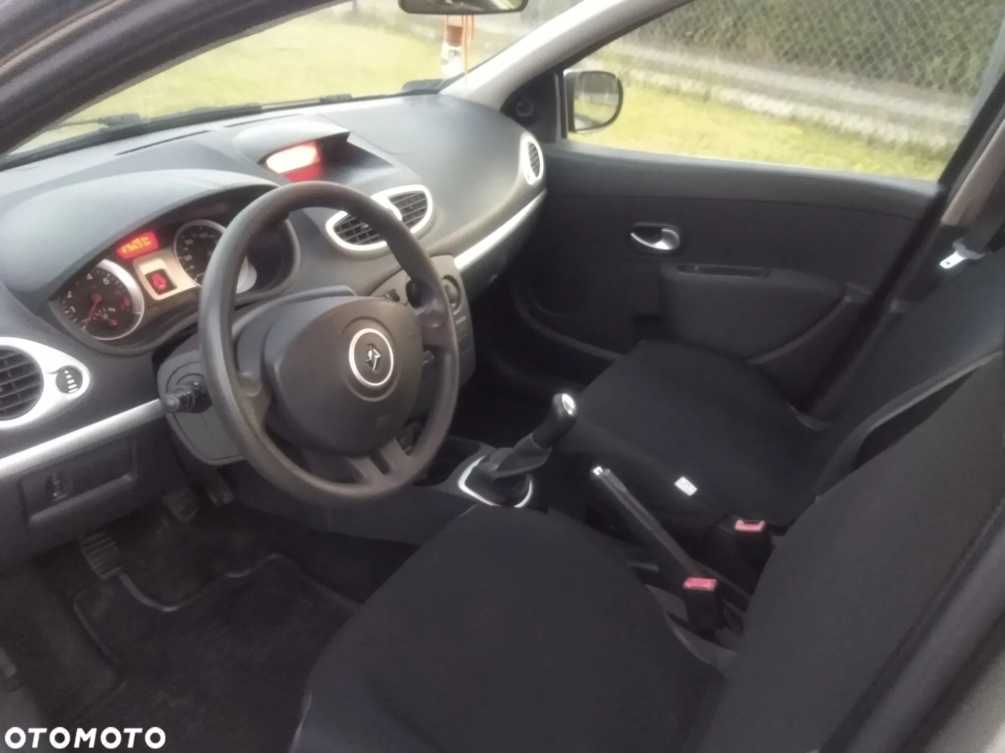 Renault Clio 1.2 16V Alize - 8