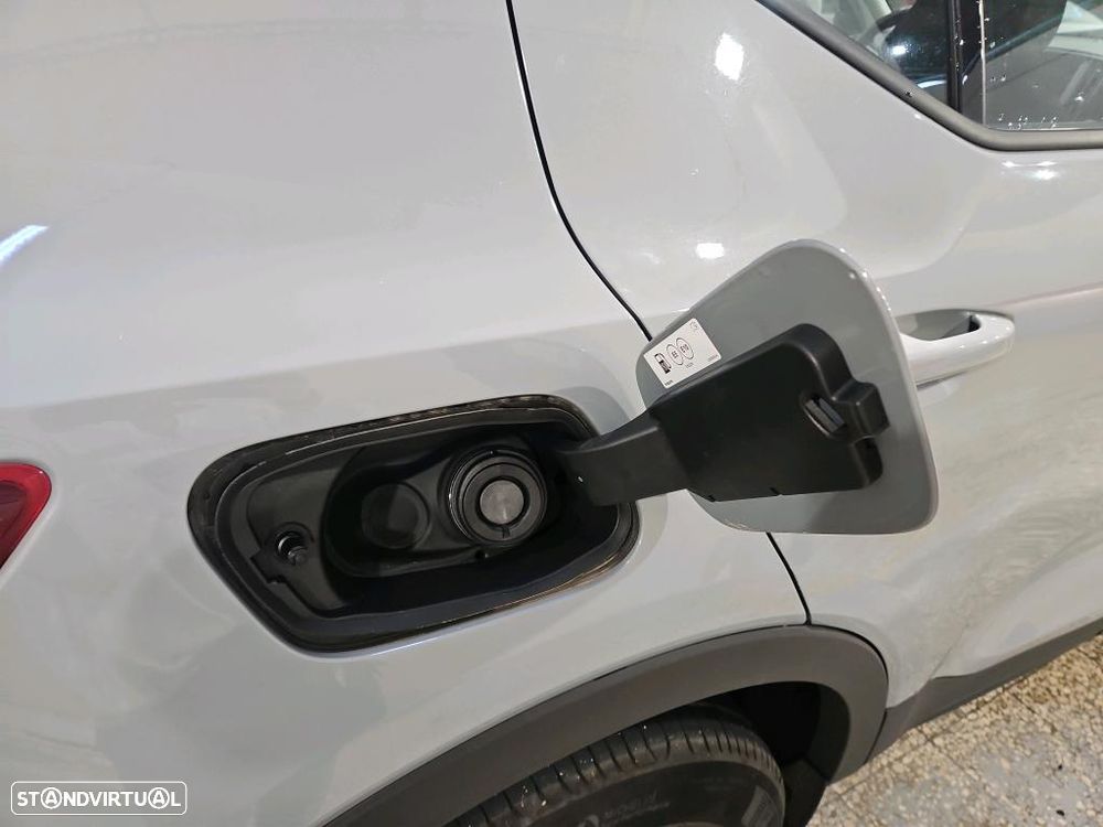 Volvo XC 40 2.0 B3 Essential - 9