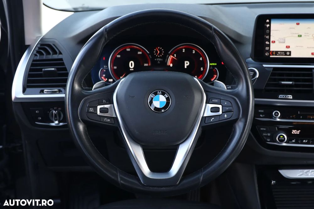 BMW X3 xDrive20d AT xLine - 39