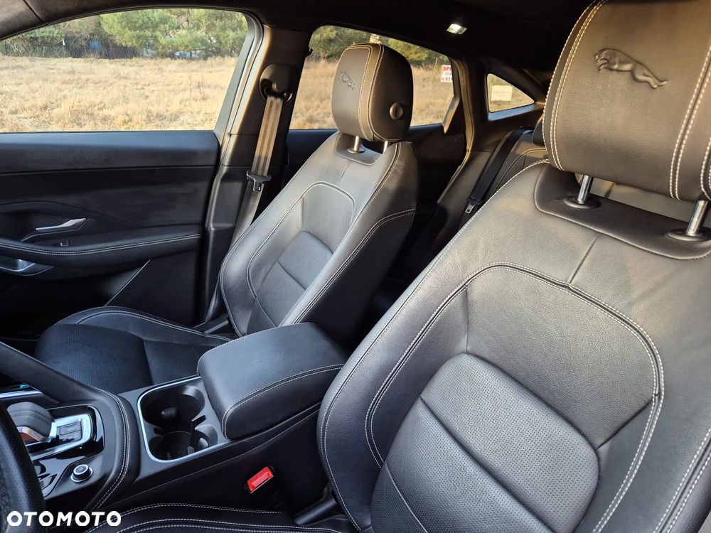 Jaguar E-Pace 2.0 i4P AWD R-Dynamic - 9