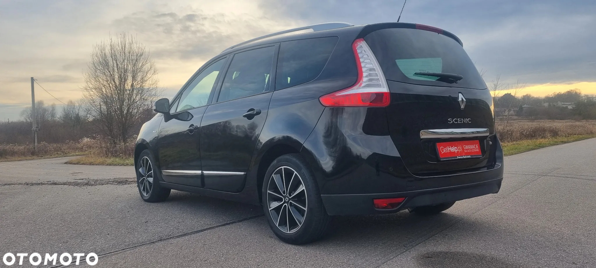 Renault Grand Scenic ENERGY TCe 130 BOSE EDITION - 10