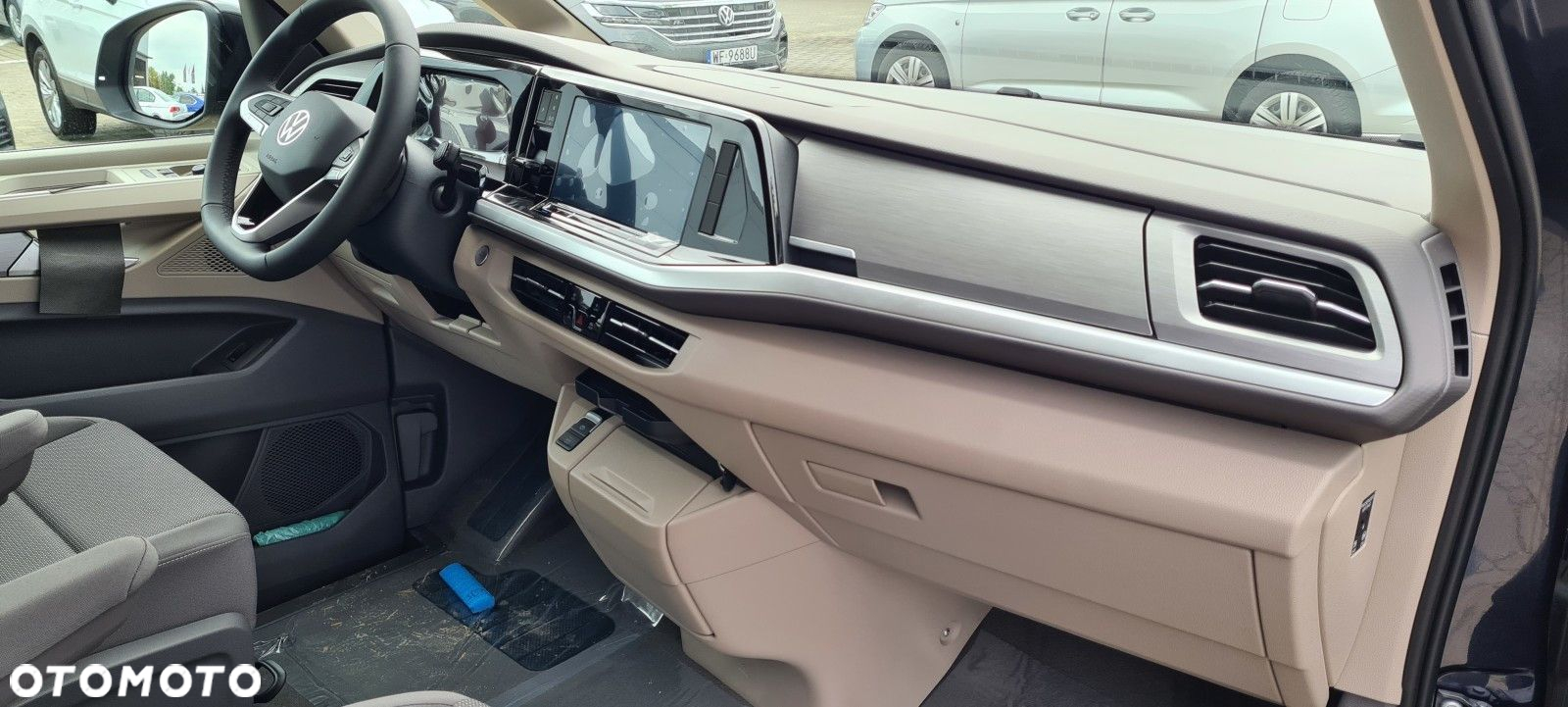 Volkswagen Multivan - 17