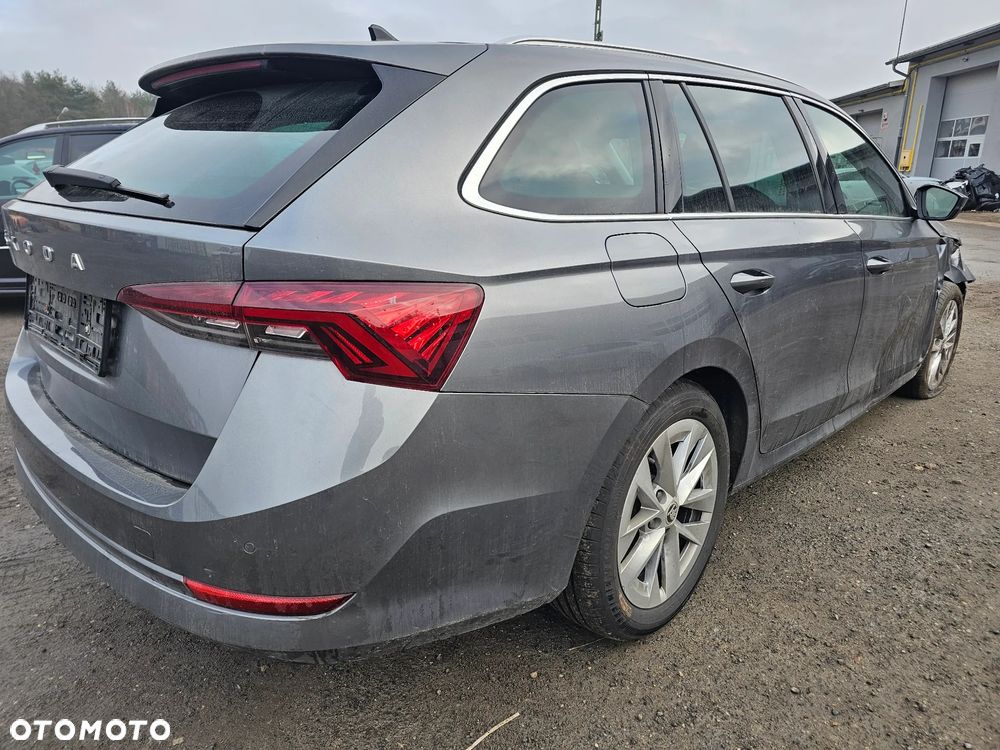 Skoda Octavia 2.0 TDI (Green tec) DSG Style - 10