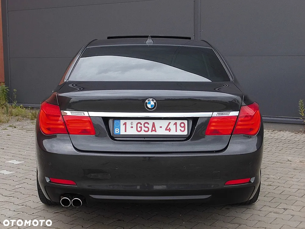 BMW Seria 7 730d - 23
