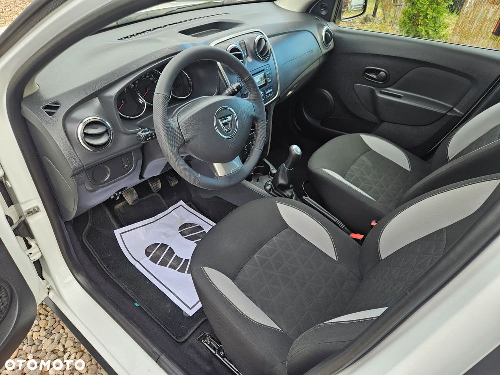 Dacia Sandero TCe 90 Celebration - 13