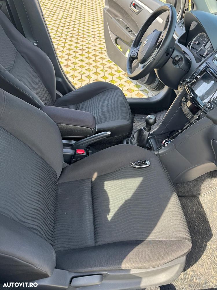 Suzuki Swift 1.2 GLX - 24