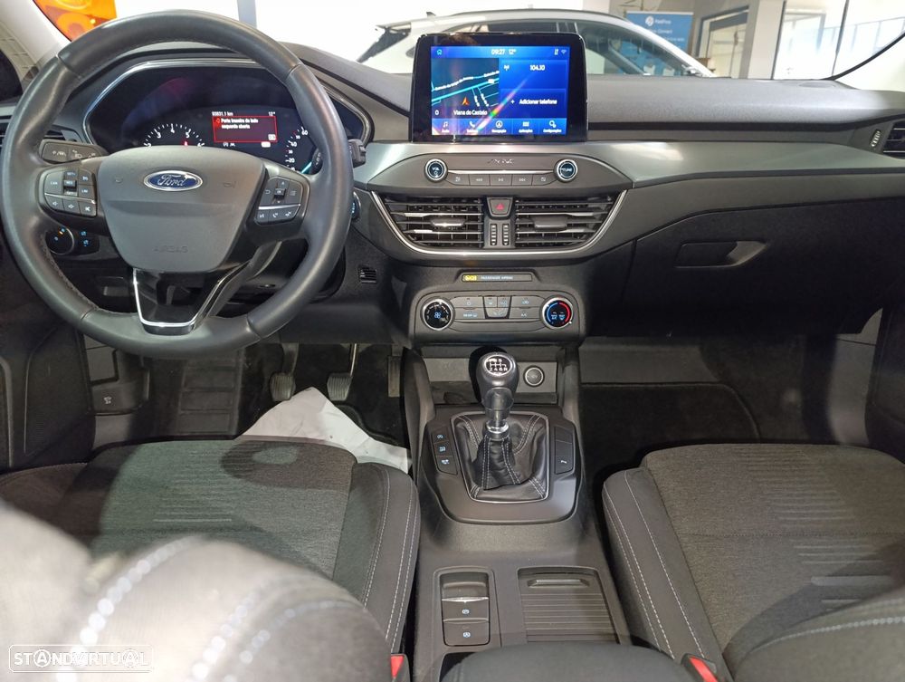 Ford Focus 1.0 EcoBoost Active - 9