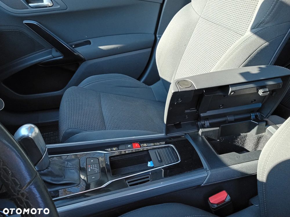 Peugeot 508 - 8