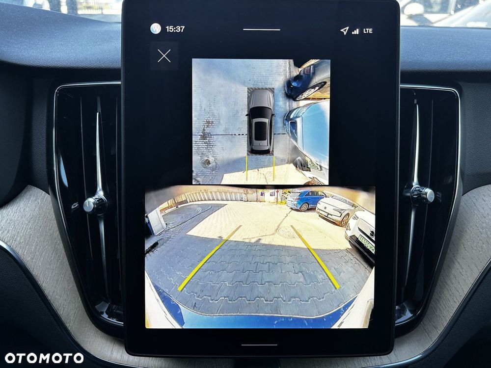 Volvo XC 60 - 33