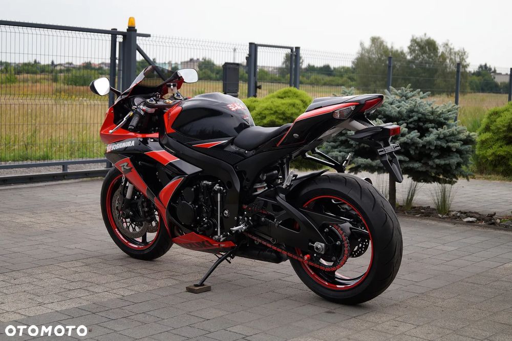 Suzuki GSX-R - 8