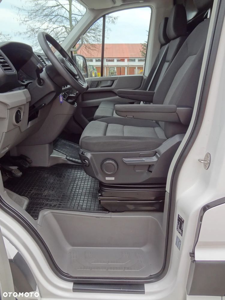 Volkswagen Crafter 2 L2H2 Furgon 35 Średni - 4