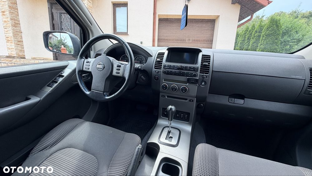 Nissan Pathfinder - 7