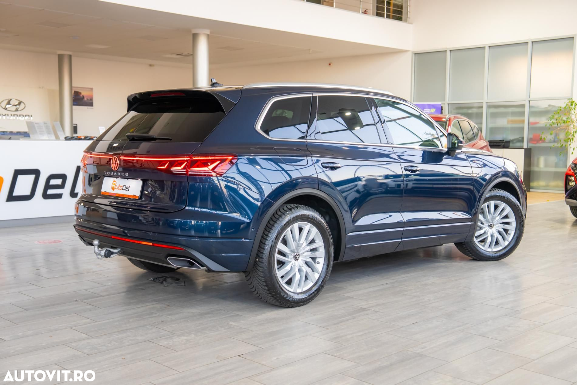 Volkswagen Touareg 3.0 V6 TDI 4Motion DPF Automatik Elegance - 4