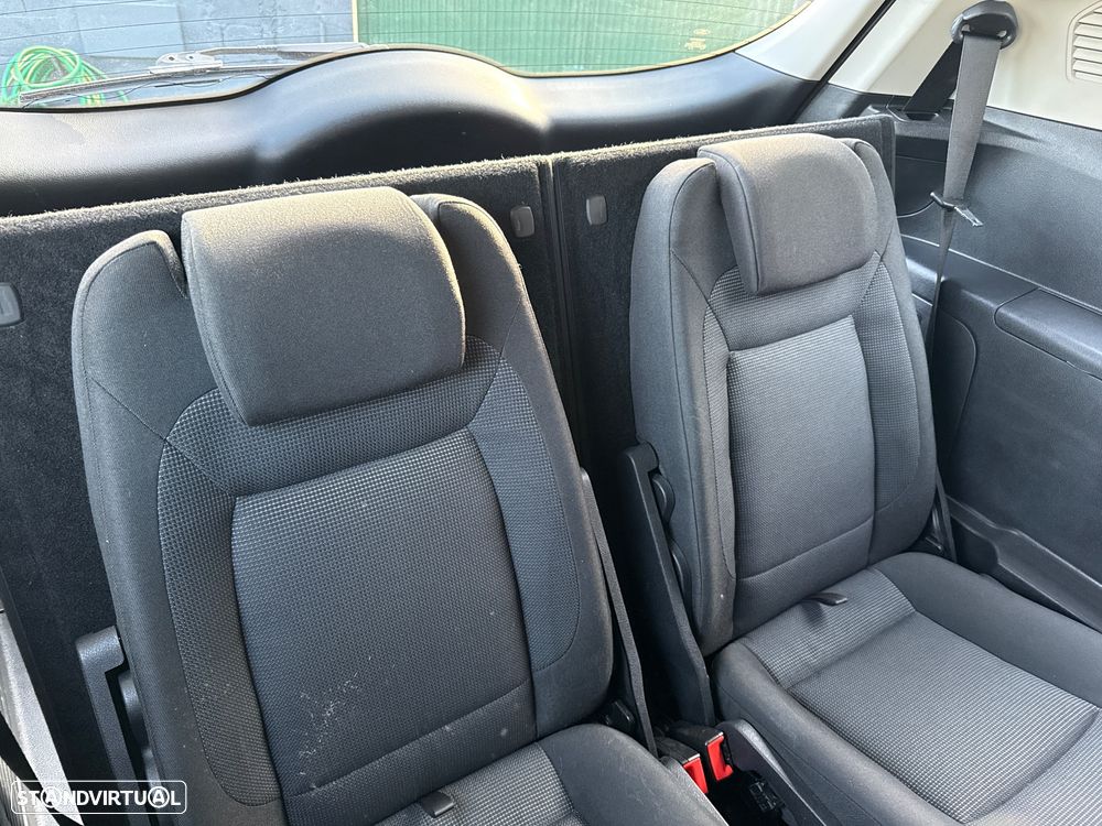 Ford S-Max 1.8 TDCi Titanium 7L - 21