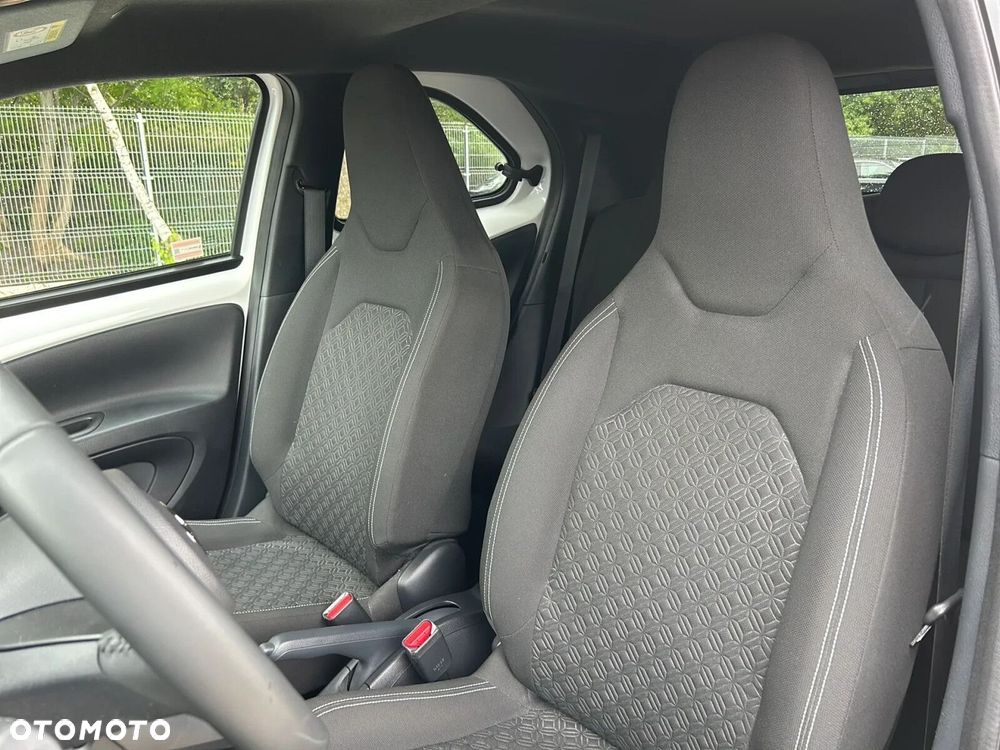 Toyota Aygo X 1.0 VVT-i Style - 8