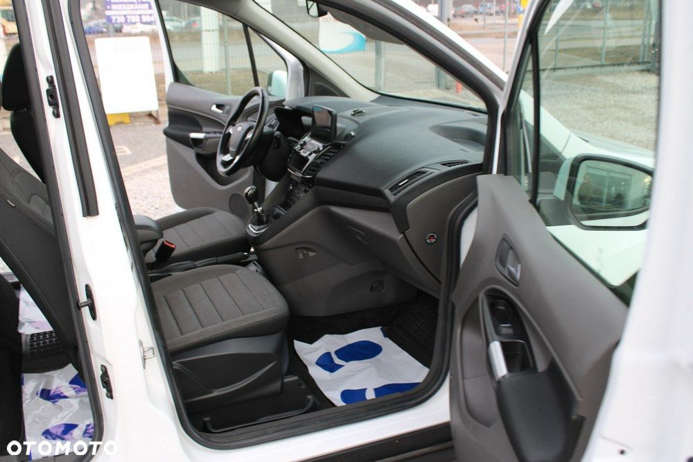 Ford Tourneo Connect - 34