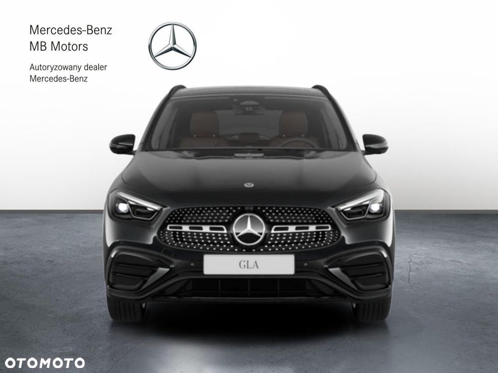 Mercedes-Benz GLA 200 4-Matic AMG Line - 3