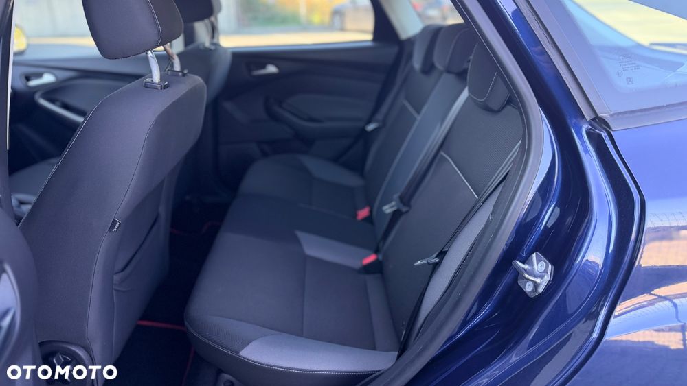Ford Focus - 8
