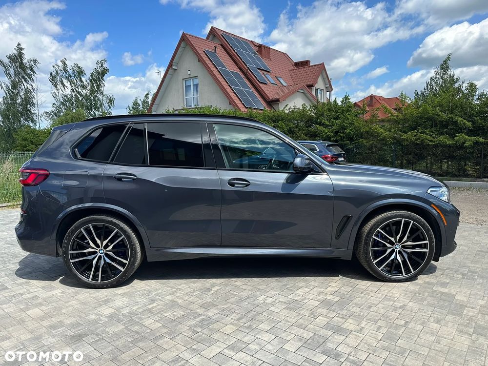 BMW X5 xDrive50i Sport-Aut - 2