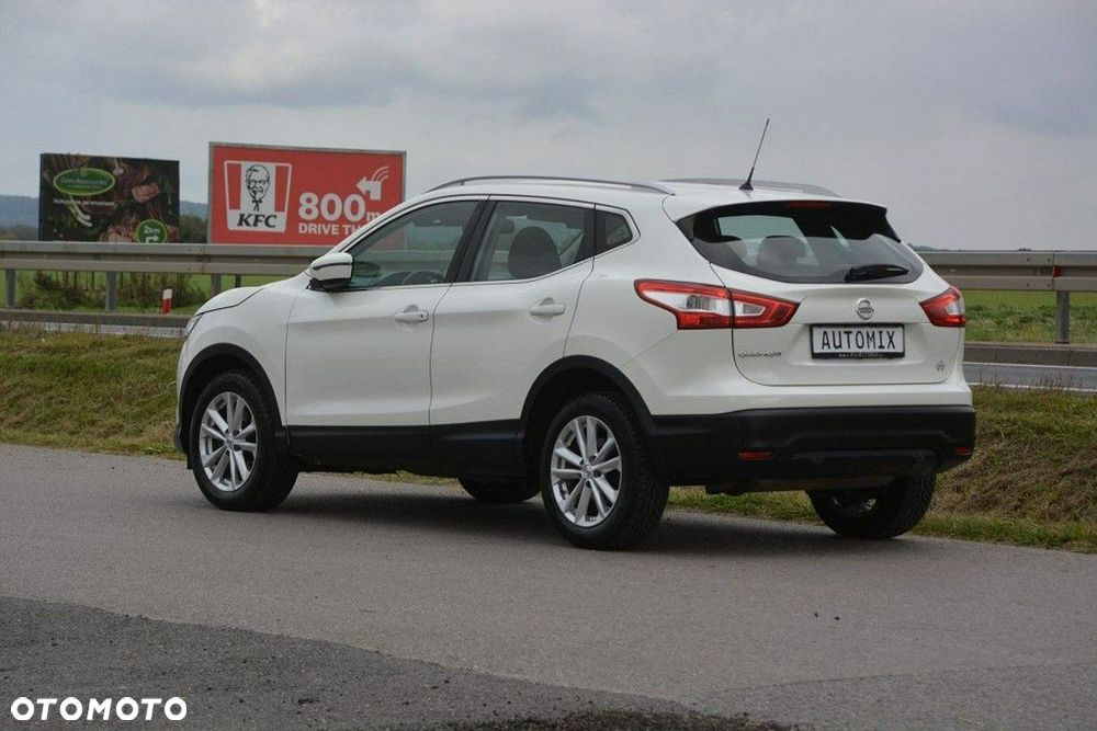 Nissan Qashqai 1.2 DIG-T Acenta Xtronic EU6 - 4